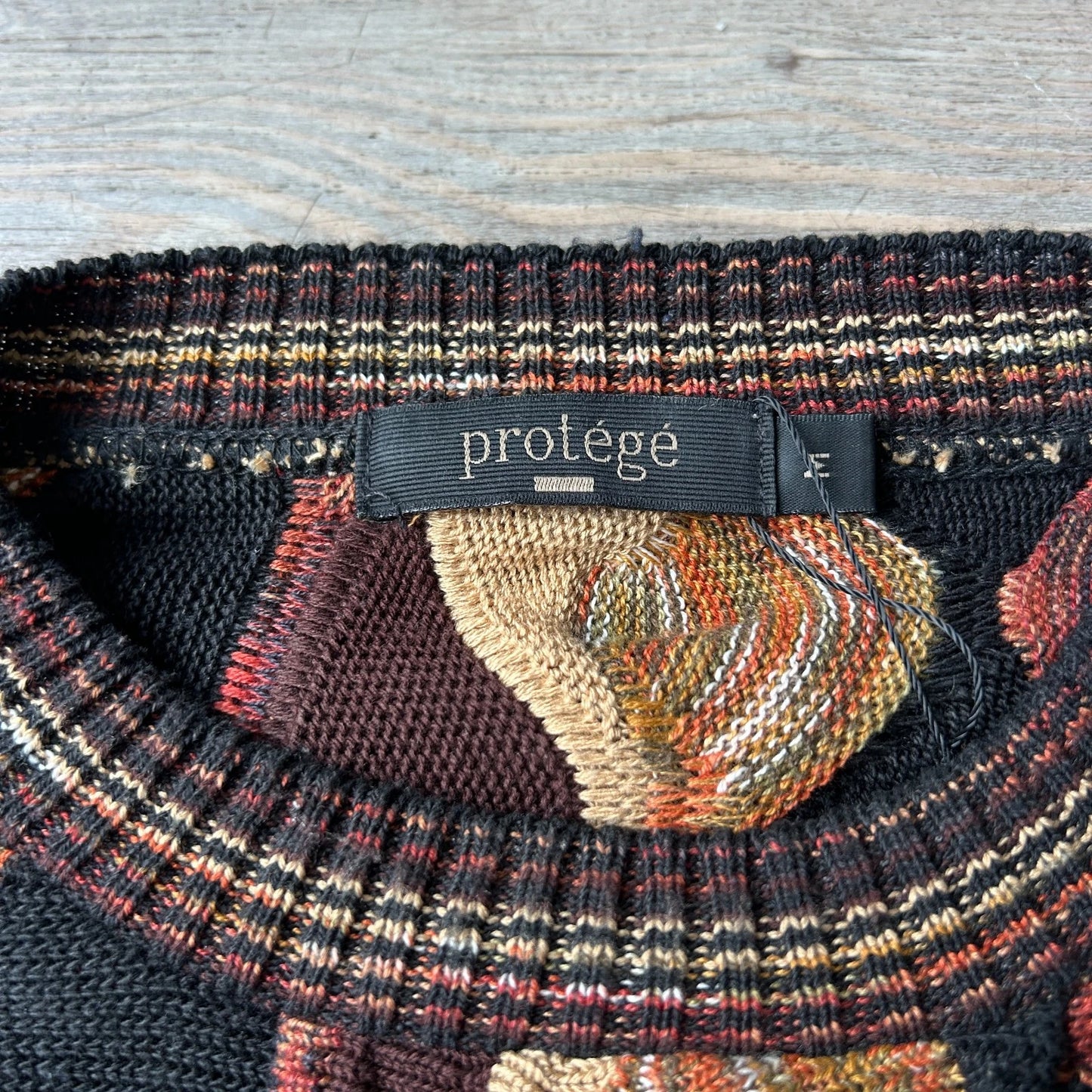 VINTAGE | 3D Textured Coogie Style Protege Knit Sweater sz M