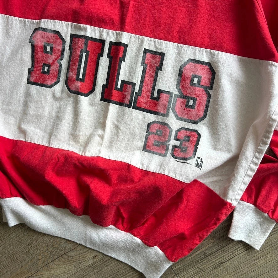 VINTAGE 90s | Chicago Bulls Michael Jordan 23 Warm up Salem Thrashed Sweater S/M