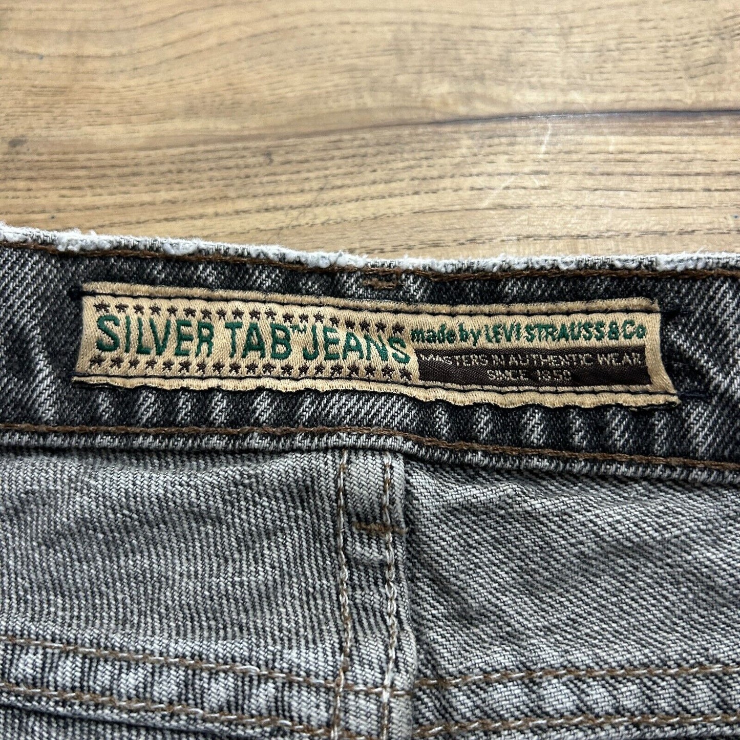 VINTAGE 90s | Levis SilverTab Faded Black Jeans Pants sz W32 L30