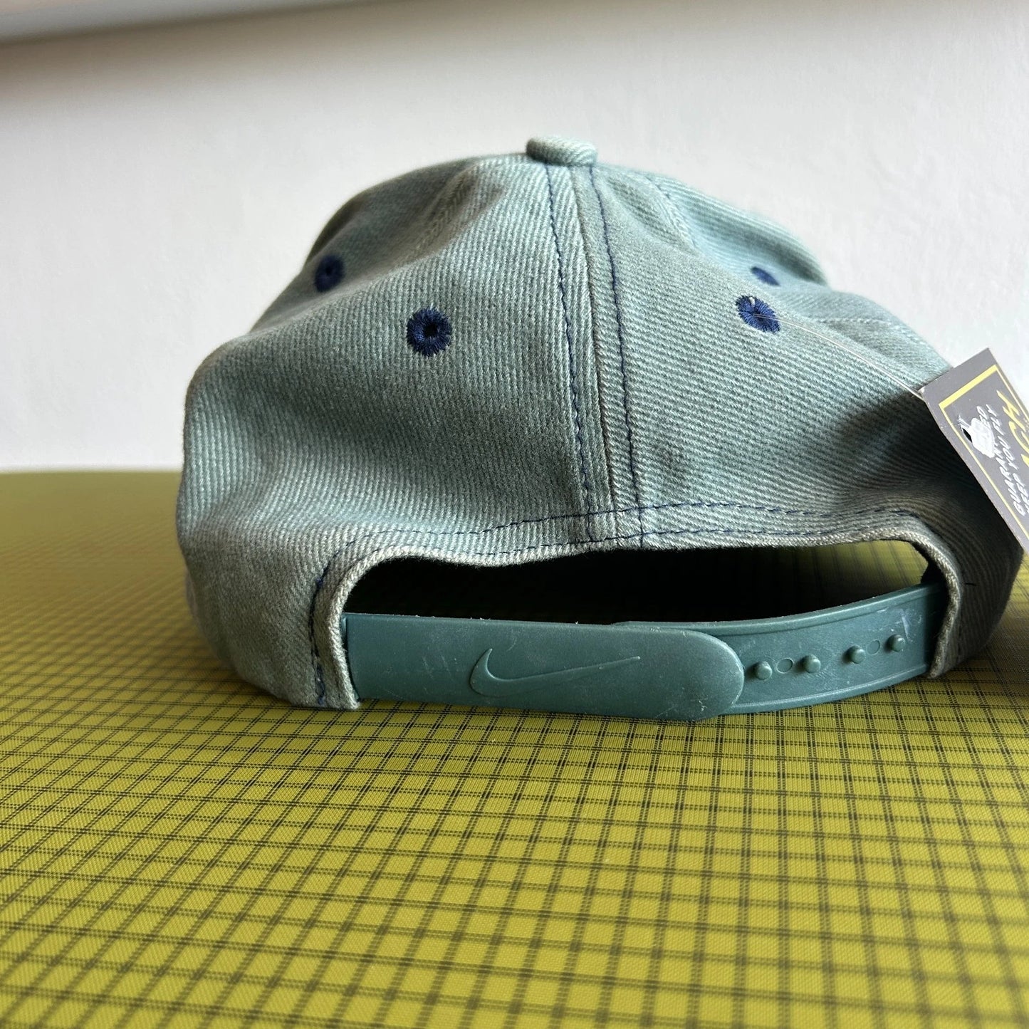 1990s | NIKE Swoosh Washed Green Contrast Stitch SnapBack Hat sz OS