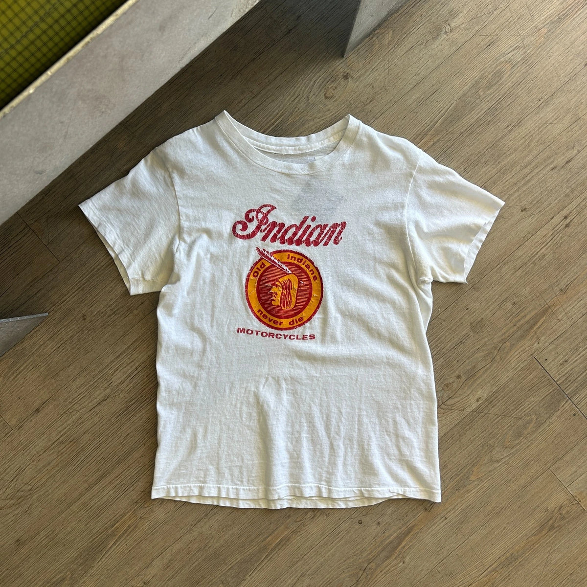 VINTAGE 1970s | Old INDIAN Motorcycles Never Die Logo T-Shirt sz S