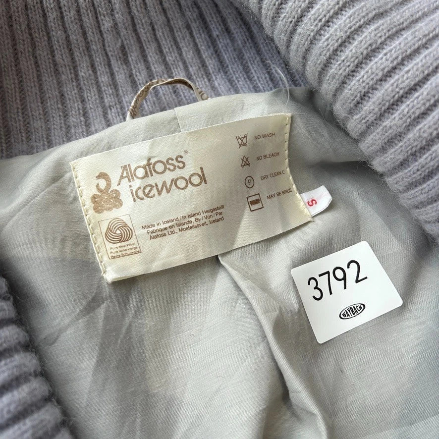 VINTAGE | Alafoss Icewool Nordic Cardigan Knit Sweater Jacket sz S/M