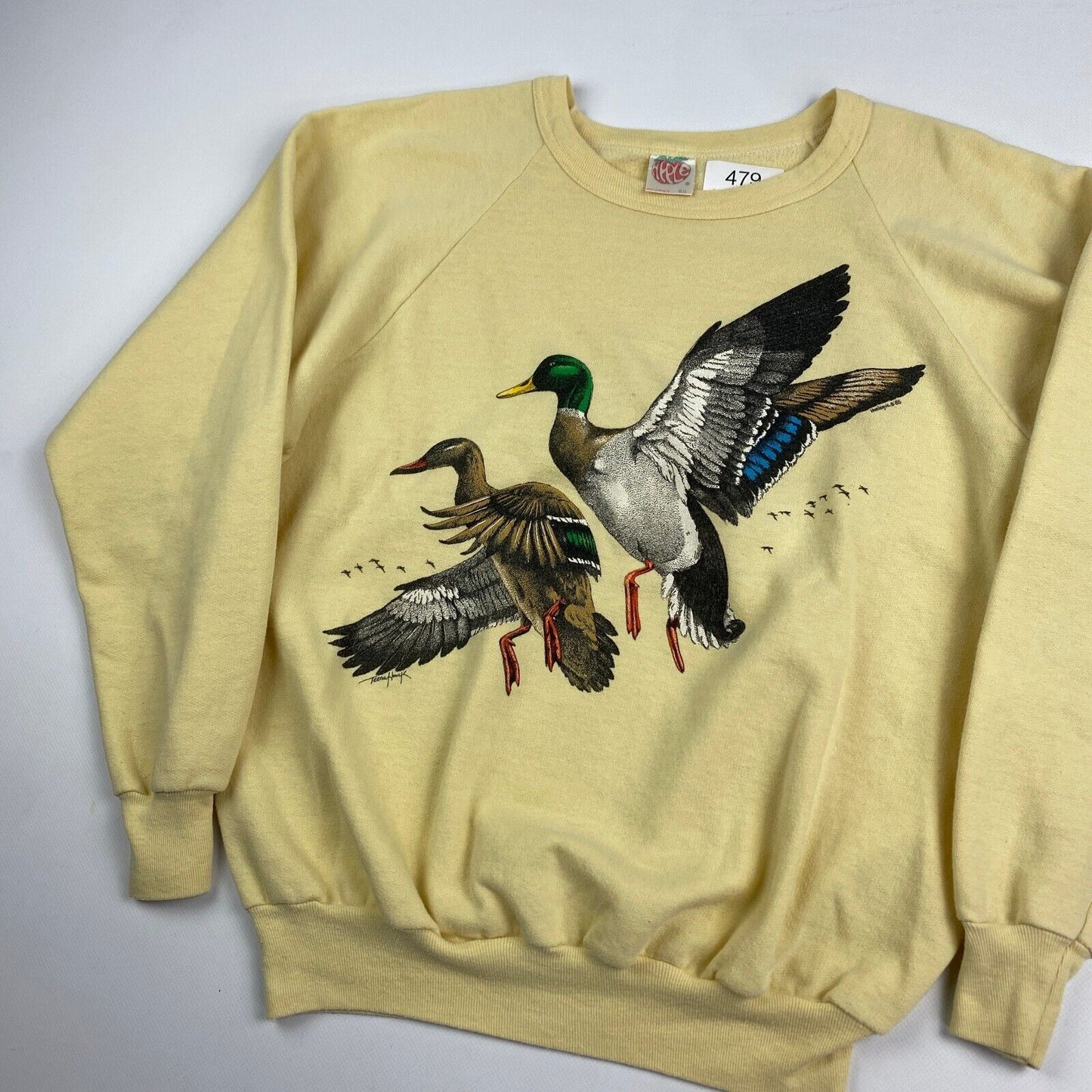 VINTAGE 90s Flying Geese Nature Yellow Crewneck Sweater sz Medium Men