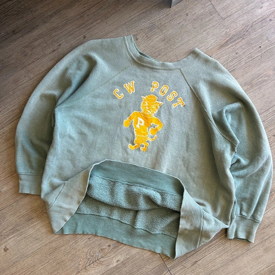 VINTAGE 60s | CW Post Sun Faded Green Raglan Crewneck Sweatshirt sz M