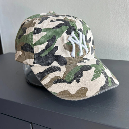 VINTAGE | NY Yankees Bape Camo Snapback Hat sz OS