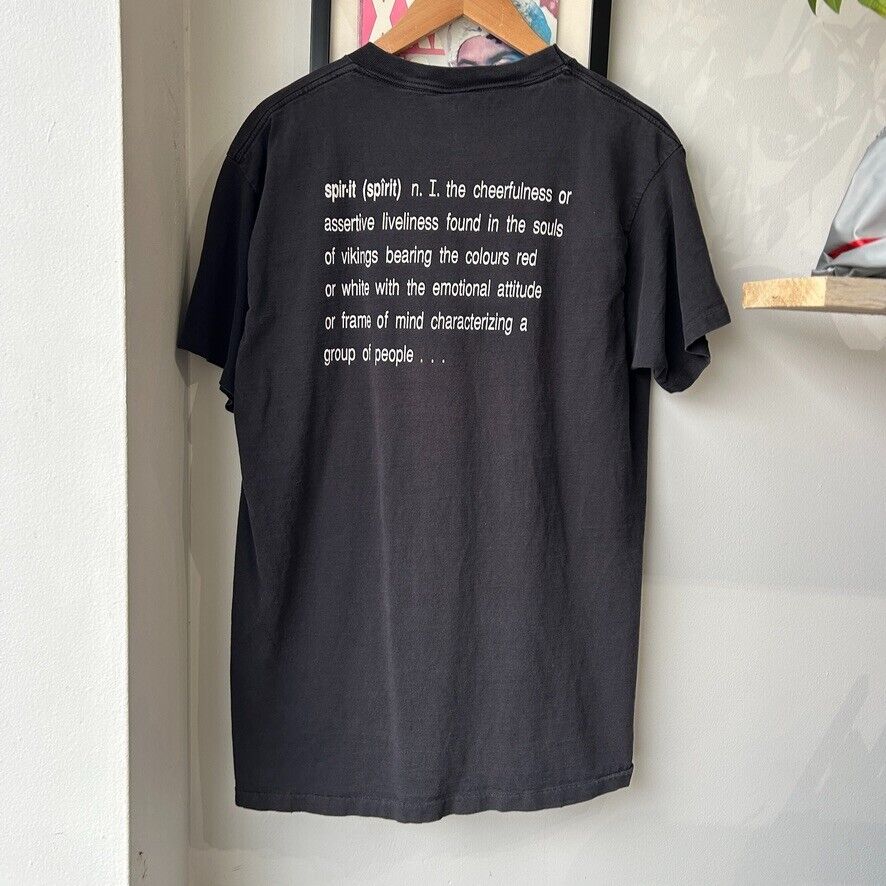 VINTAGE 90s | Vikings Faded Black T-Shirt sz L