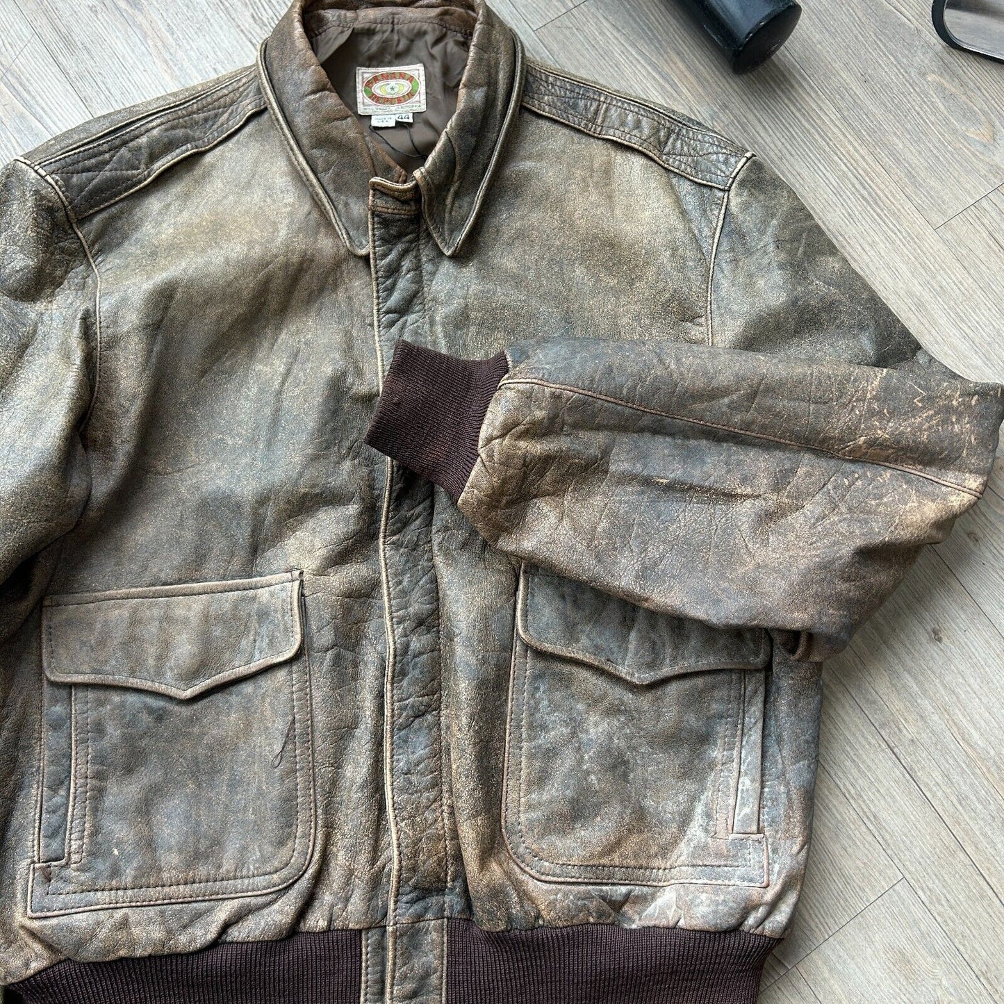 VINTAGE | Banana Republic A2 Flight Leather Bomber Jacket sz 44 M/L