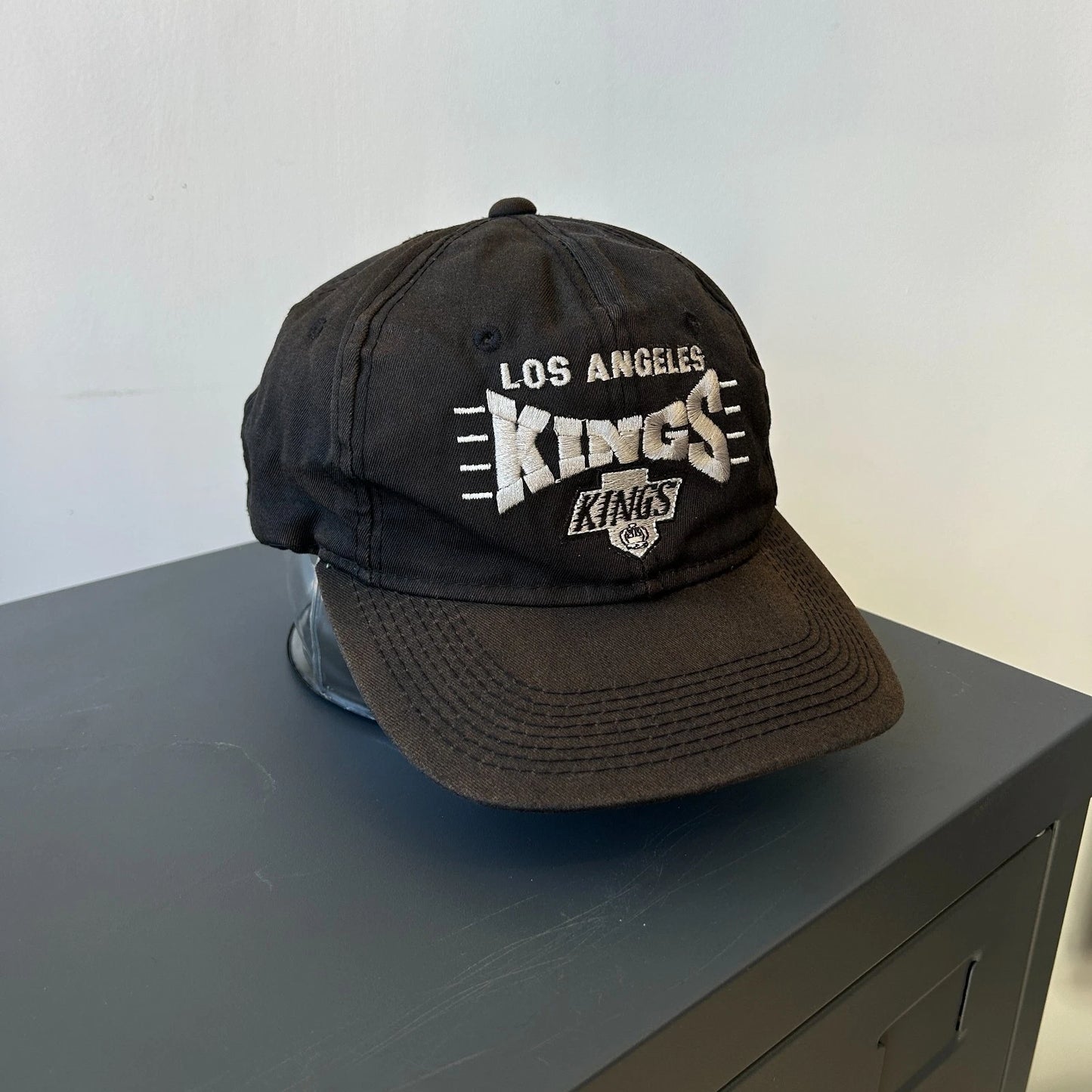 VINTAGE 90s | Los Angeles Kings NHL Faded Hockey Snapback Hat sz OS