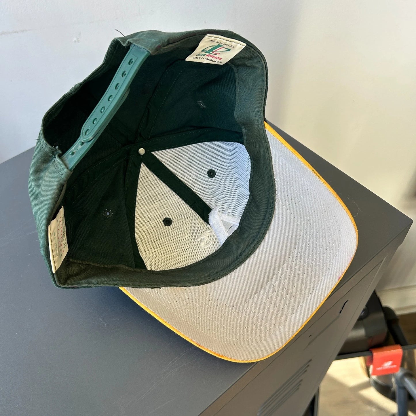 VINTAGE 90s | Oakland A's Athletics Logo Athletic MLB Snapback Hat sz OS