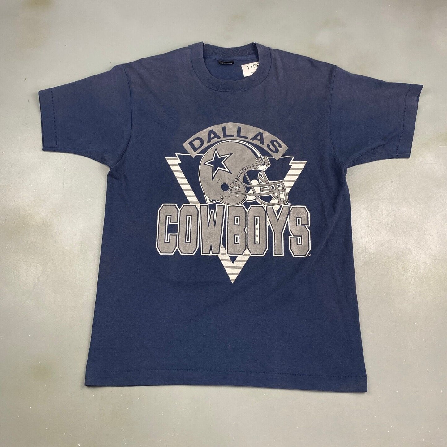 VINTAGE 90s NFL Dallas Cowboys Logo Helmet Navy T-Shirt sz Medium Adult