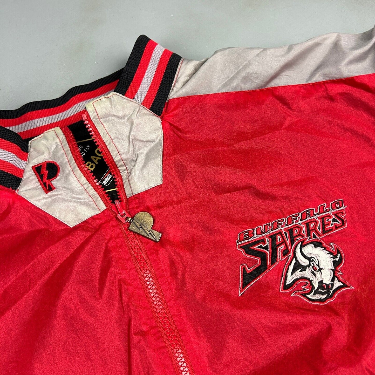 VINTAGE 90s | NHL Buffalo Sabres Reversible 1/4 Zip Pro Player Jacket sz L Adult