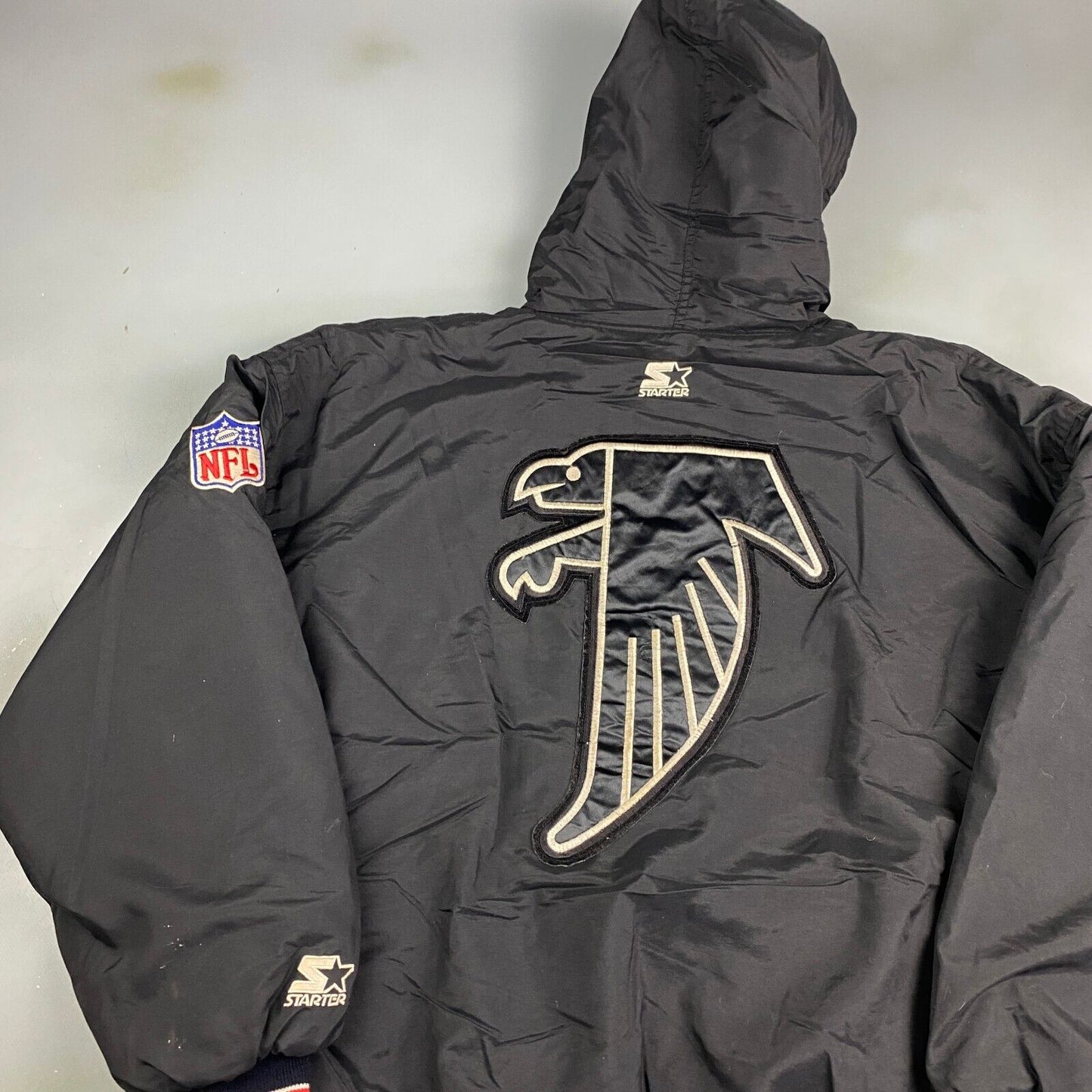 VINTAGE 90s NFL Atlanta Falcons Starter Zip Up Jacket sz Medium Men Adult