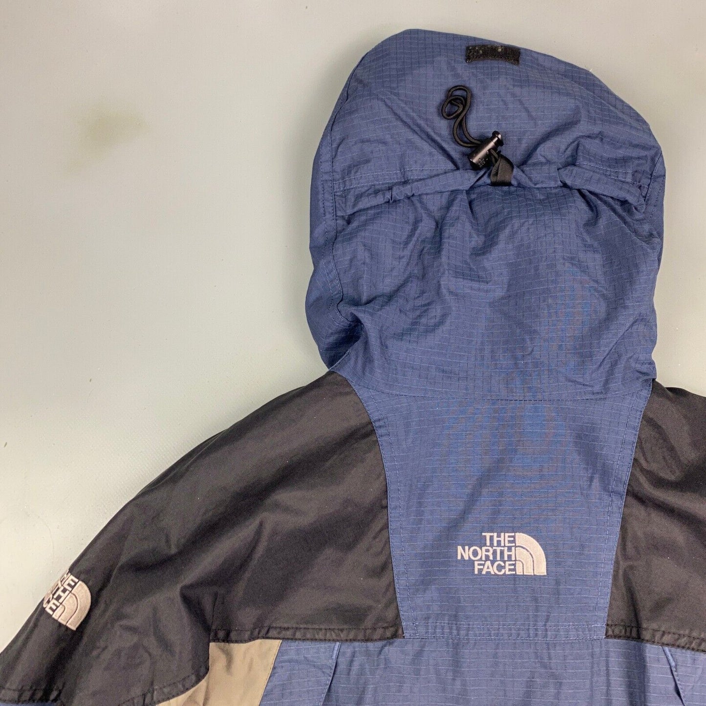 VINTAGE The North Face Technical Mountain Light Jacket sz S - M Adult
