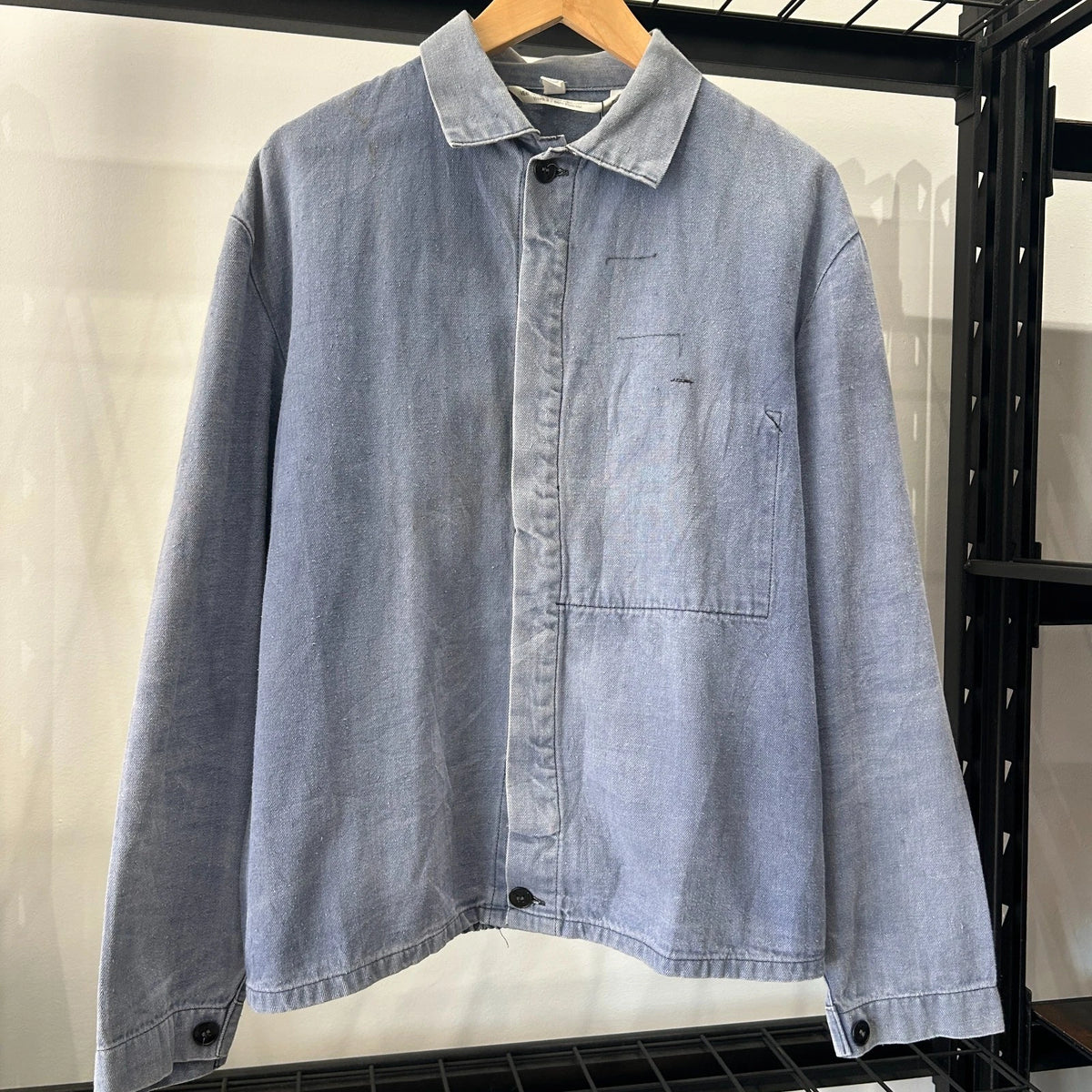 VINTAGE 1960s | French Faded Blue Workwear Chore Shirt Jacket sz 54 L