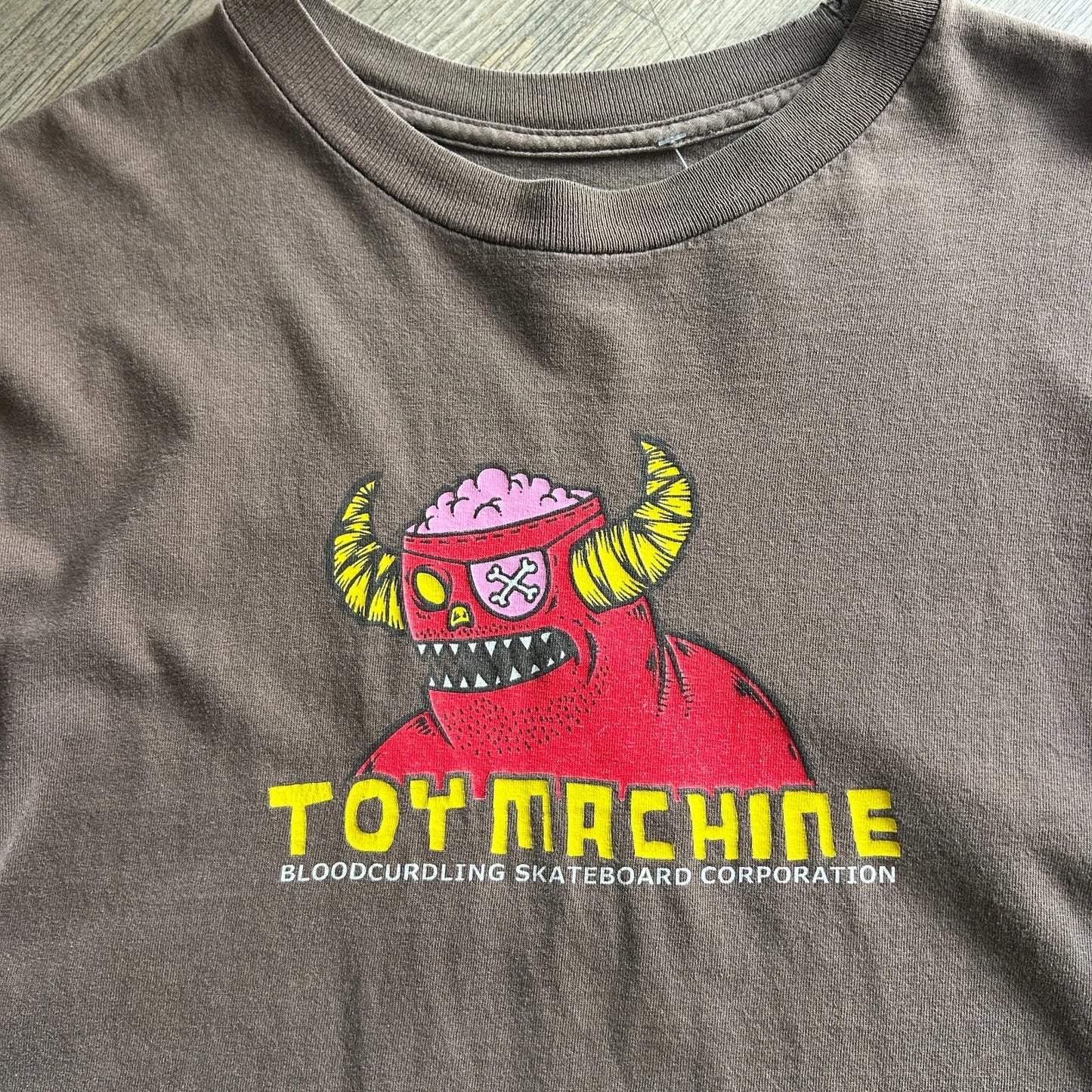 Toy Machine | 90s-Y2k Bloodcurdling Skateboard Corp Brown T-Shirt sz M