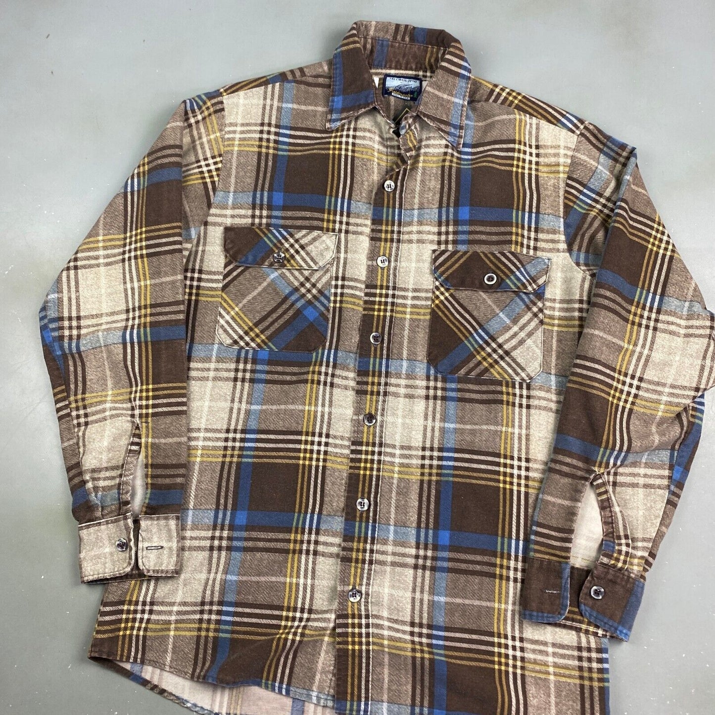 VINTAGE 90s Fieldmaster Brown Plaid Flannel Button Up Shirt sz Medium Adult