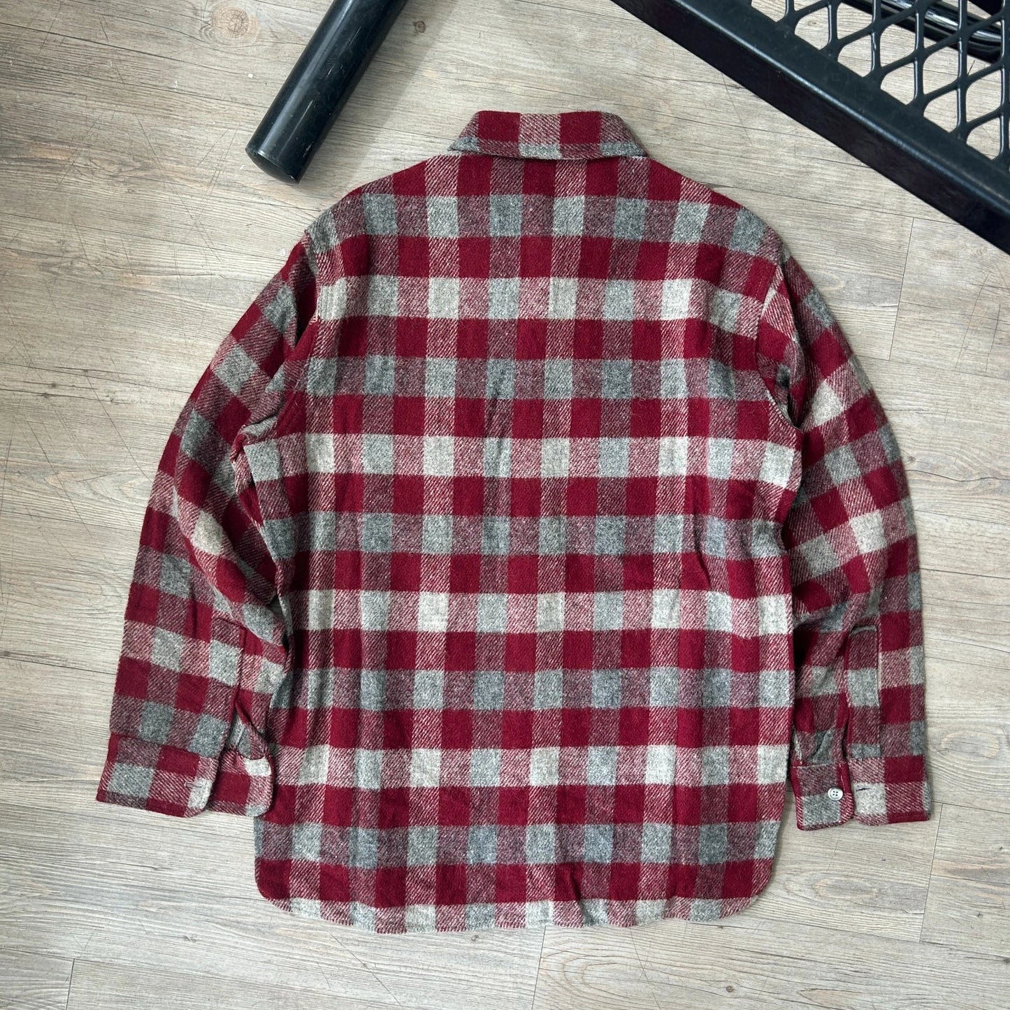 VINTAGE | Woolrich Check Plaid Wool Nylon Flannel Button Down Shirt sz L/XL
