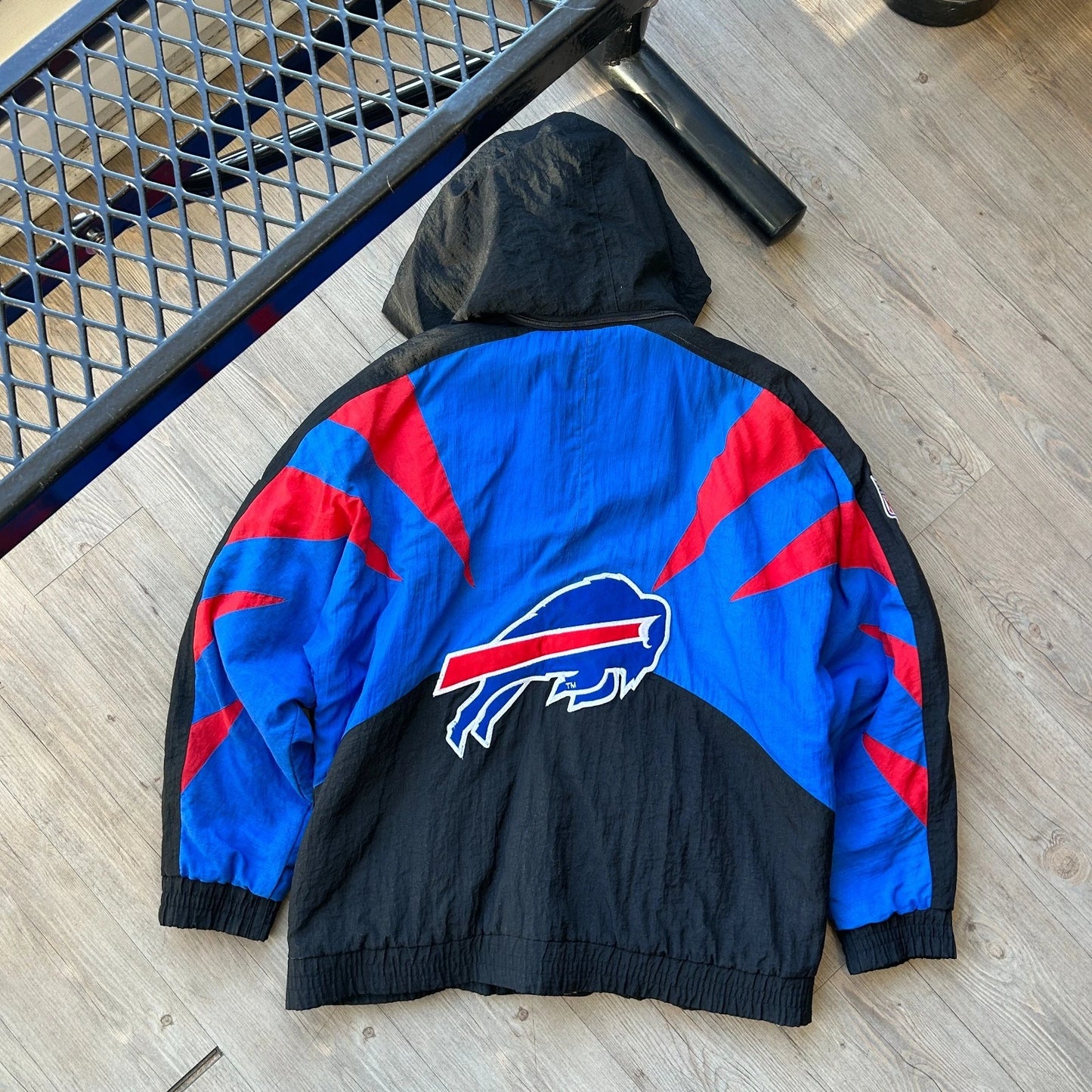 VINTAGE | Buffalo Bills NFL Authentic Pro Line Apex One Zip Puffer Jacket sz M
