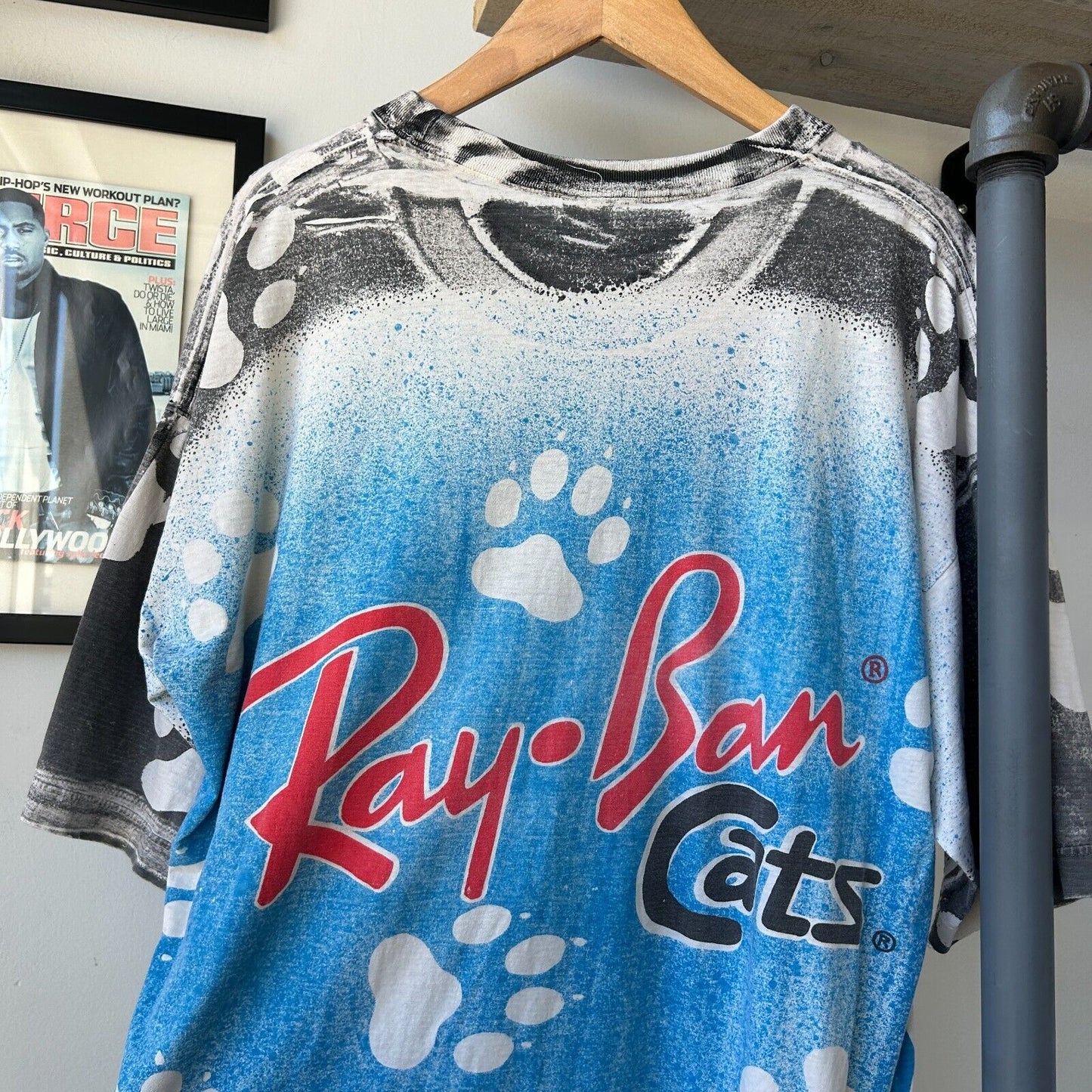 VINTAGE 90s | Ray-Ban Cats All Over Print T-Shirt sz XL