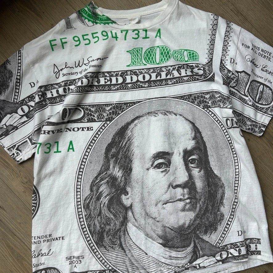 VINTAGE 90s | Hundred Dollar Bill All Over Print T-Shirt sz L/XL