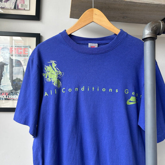 VINTAGE 90s | Nike All Conditions Gear Biking ACG T-Shirt sz M-L
