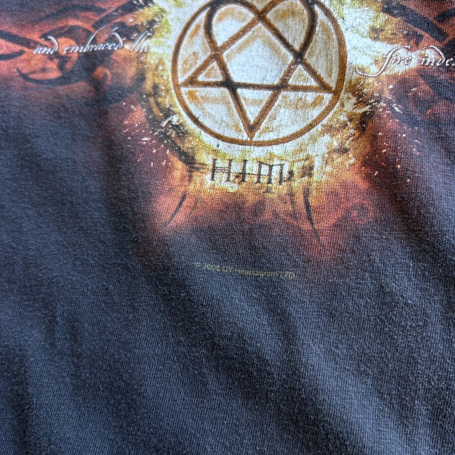 VINTAGE Y2k | HIM Heartagram Embrace The Fire Band T-Shirt sz M/L