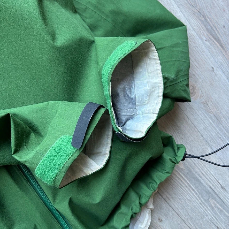 ARC'TERYX | Green Gore-Tex Active Shell Jacket sz L