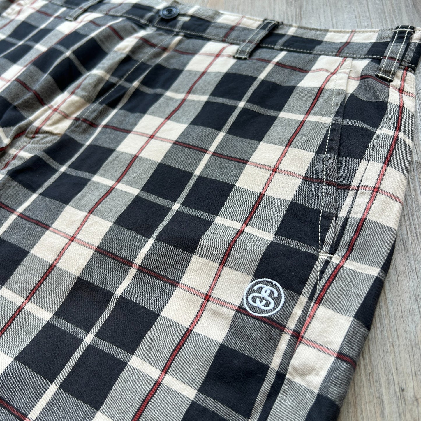 VINTAGE | Stussy WorkGear x Dickies Plaid Shorts sz W34