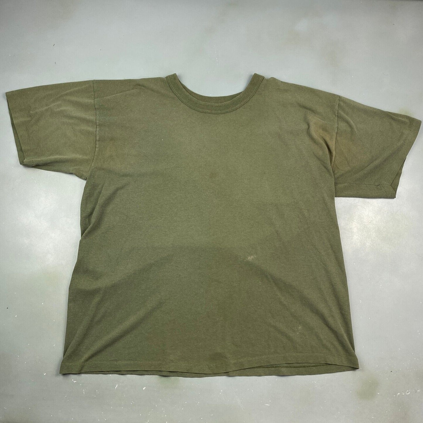 VINTAGE 90s Faded Military Olive Green Blank T-Shirt sz XXL Men